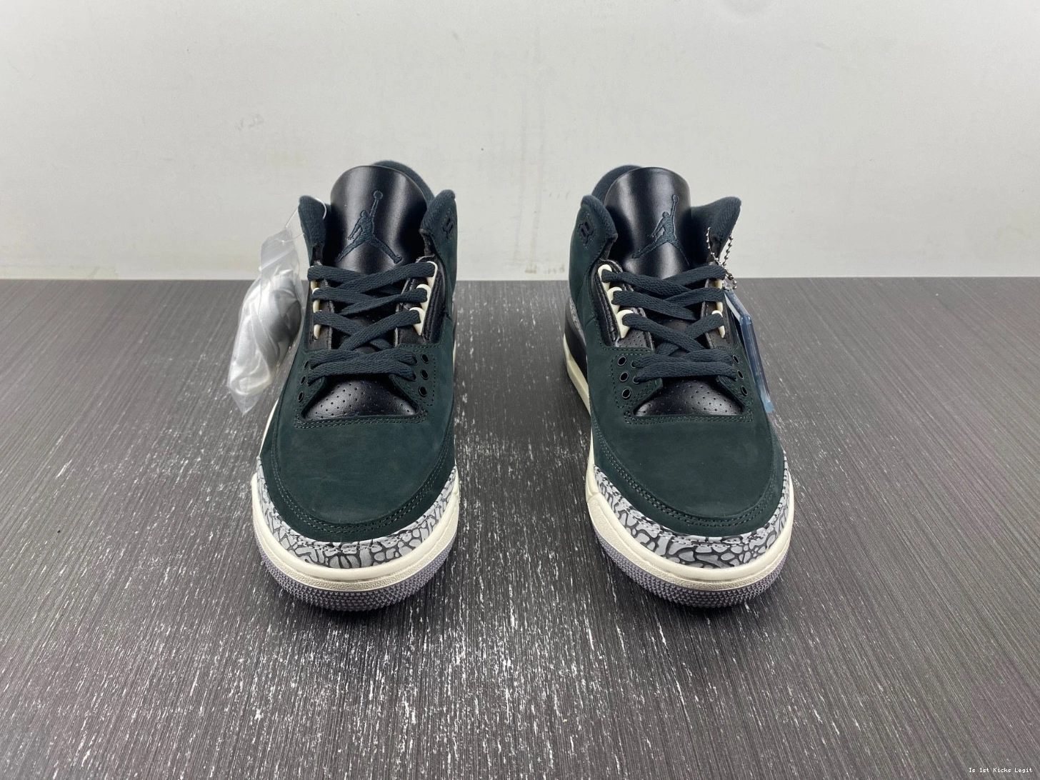 CK9246-001 3 Jordan Womens 